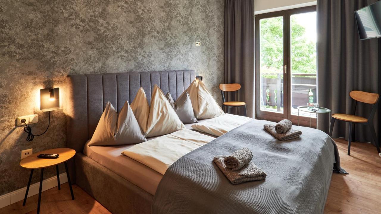 Jeff'S - Rooms With A Mountain View Bad Goisern Exterior foto